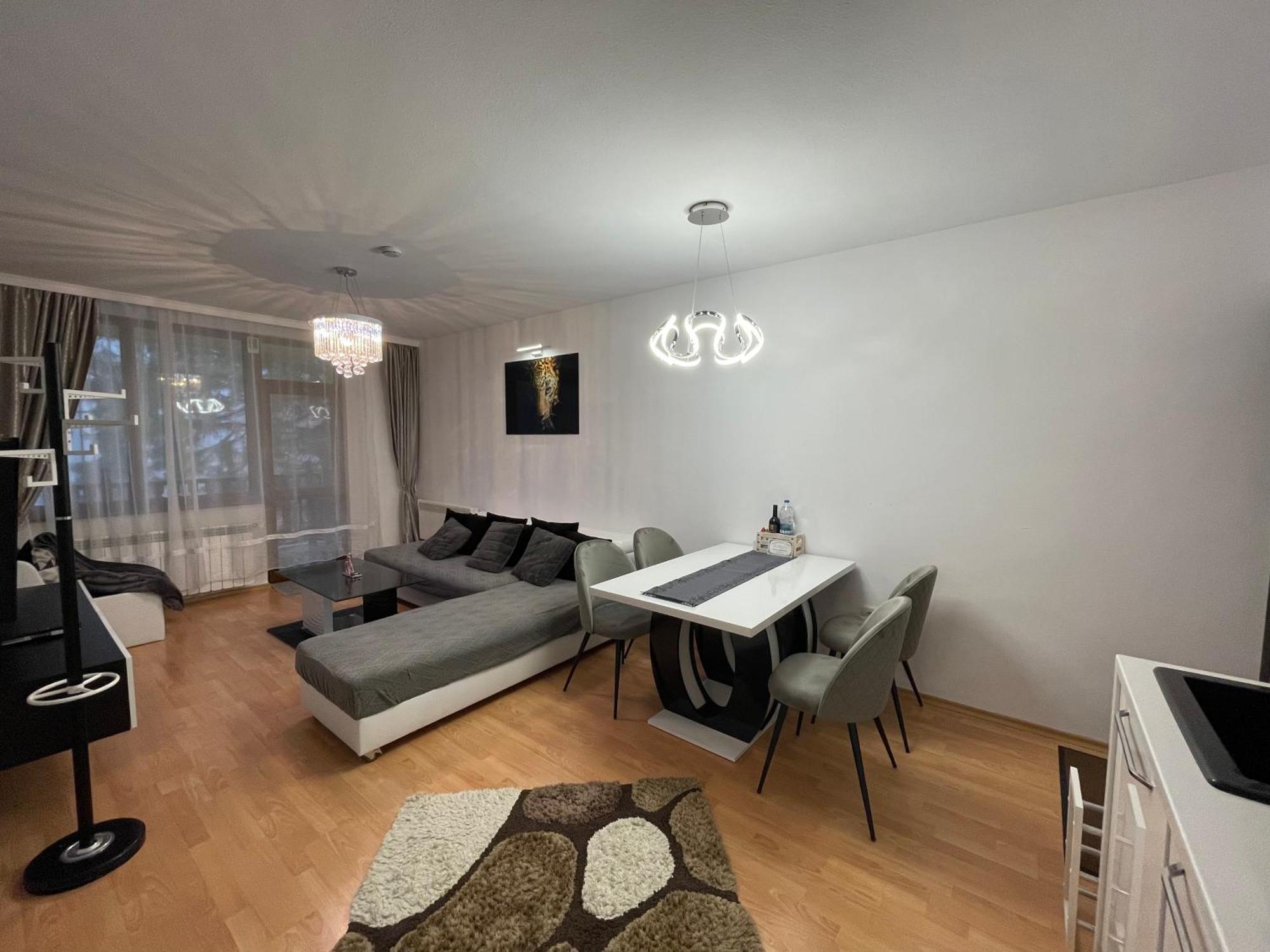 Luxury Apartament In "Sequoia" 2 โบโรเวทส์ ภายนอก รูปภาพ